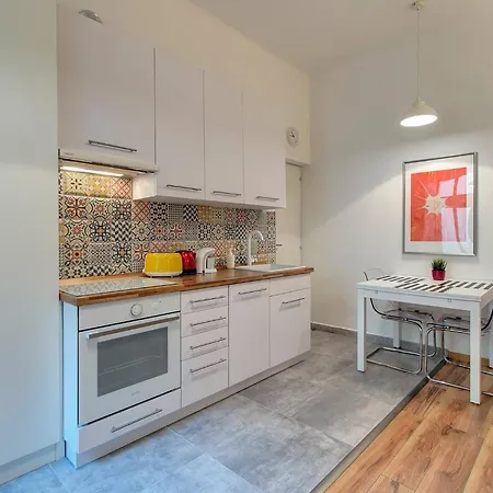 Little Americas Florida Apartment Budapest