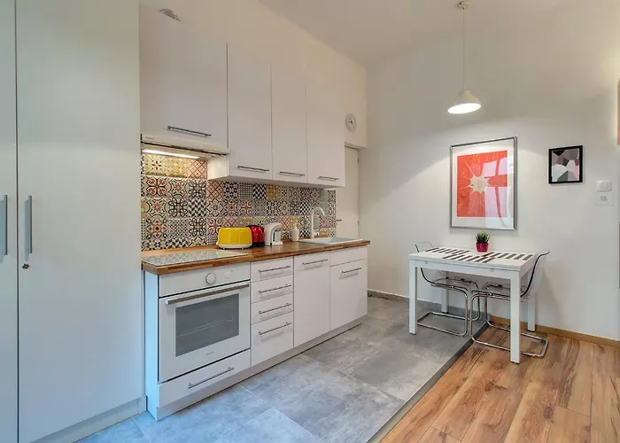 Little Americas Florida Apartment Budapest